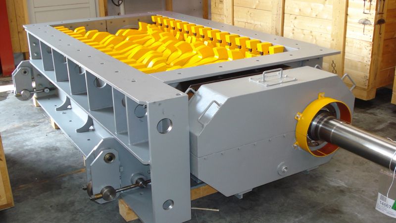 Roller crusher