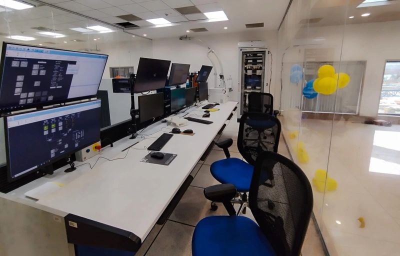 QCX RoboLab control room