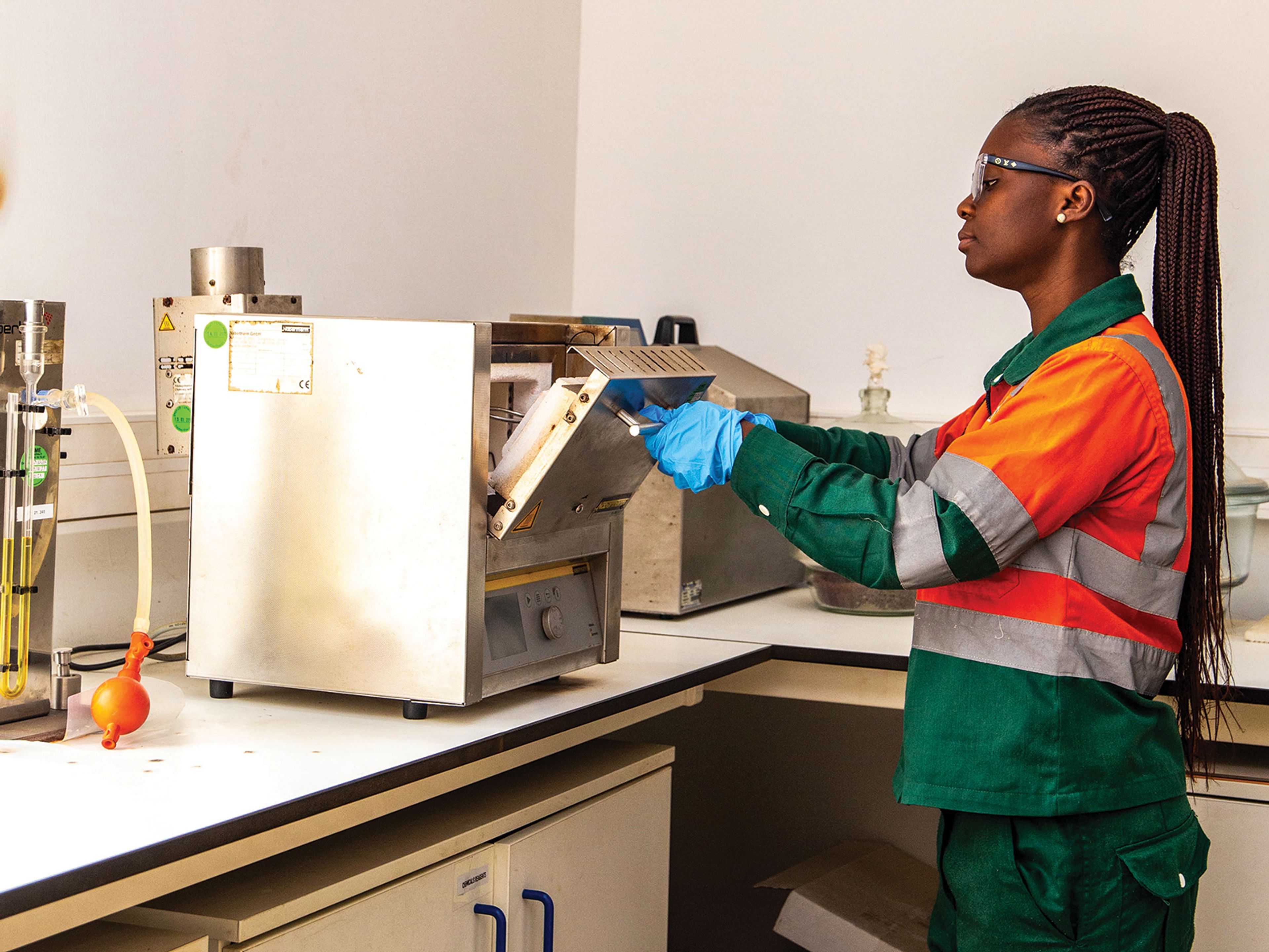 Lab at CBI Ghana